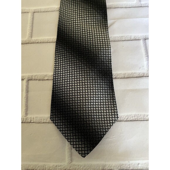 Conte di Milano Men's Striped/Checkered Necktie 100% Imported Silk Black Grey - Picture 2 of 5